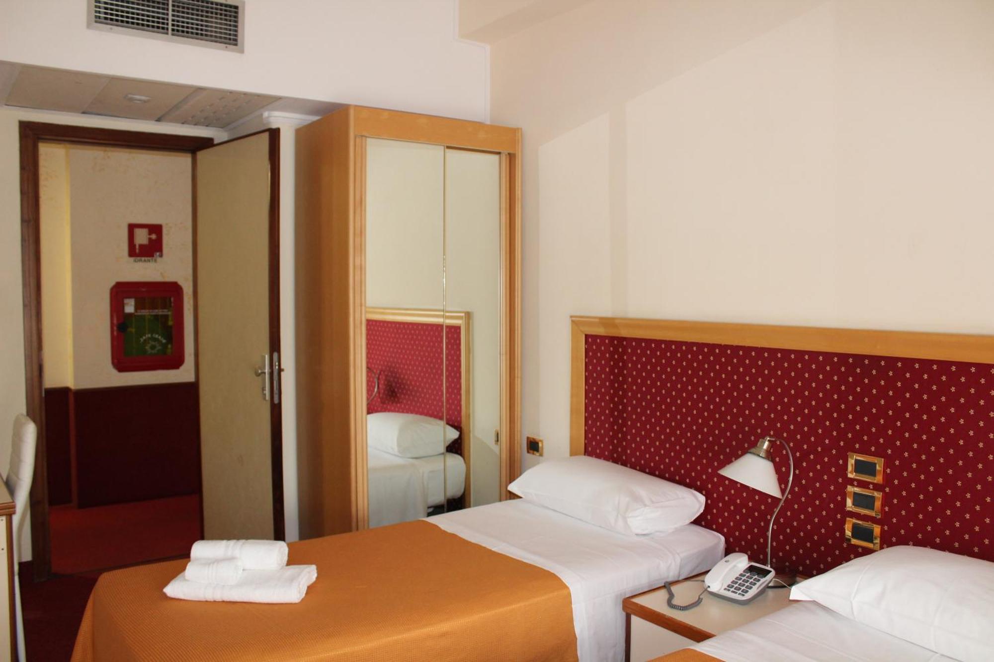 Hotel Palace Masoanri'S Reggio de Calabre Extérieur photo