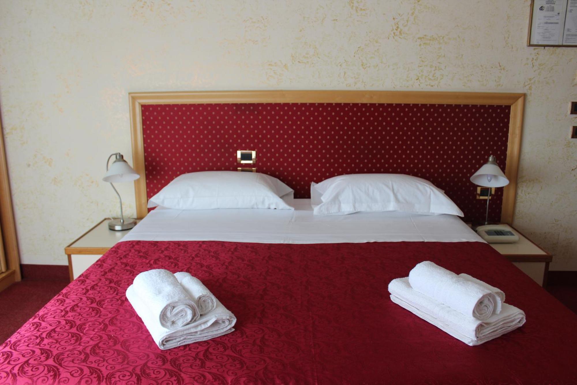 Hotel Palace Masoanri'S Reggio de Calabre Extérieur photo